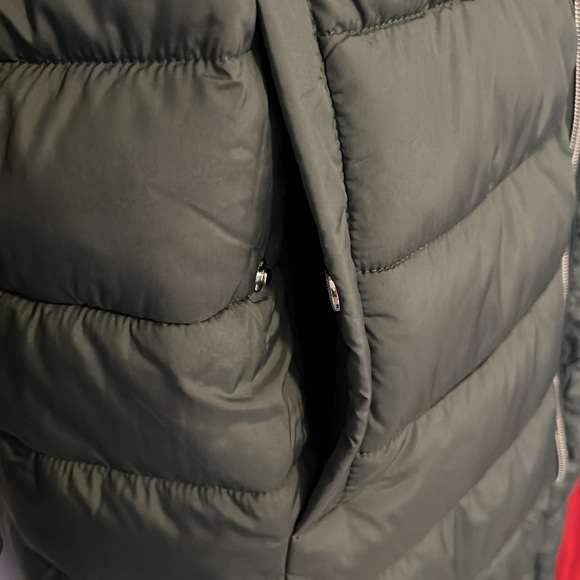 NWOT susan Graver long hooded puffer size M - Picture 4 of 7